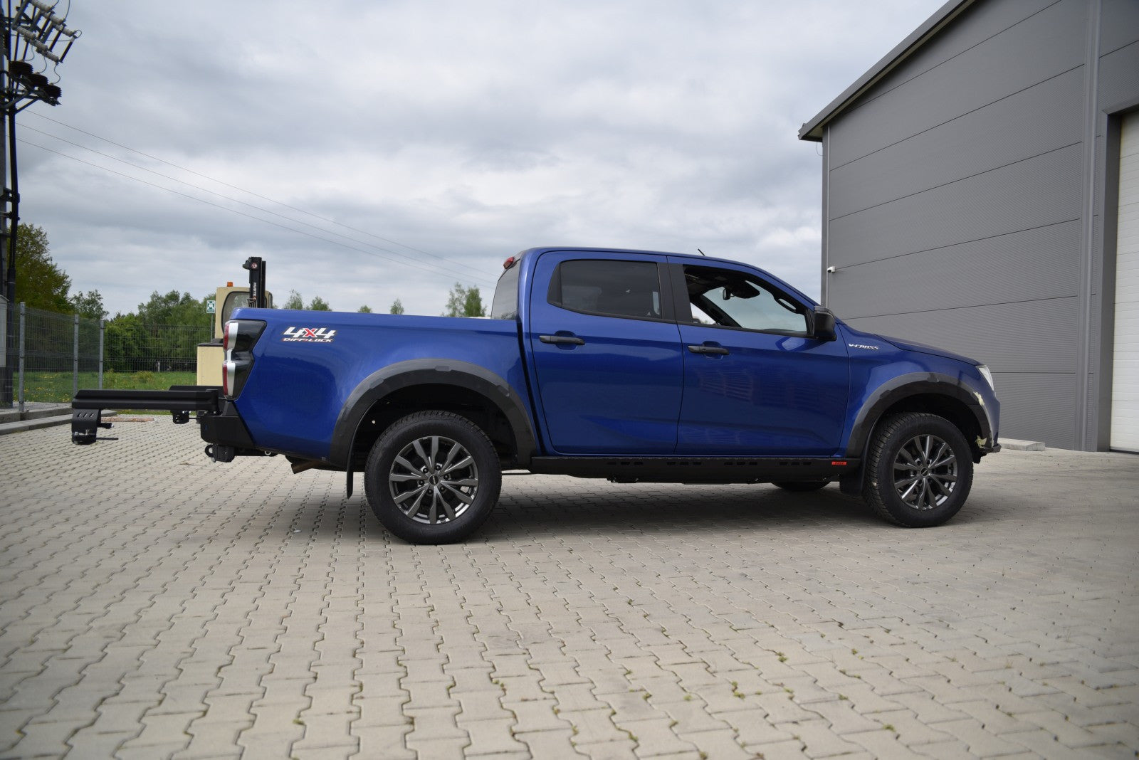 Ramię modułowe prawe Isuzu D-MAX 2020-