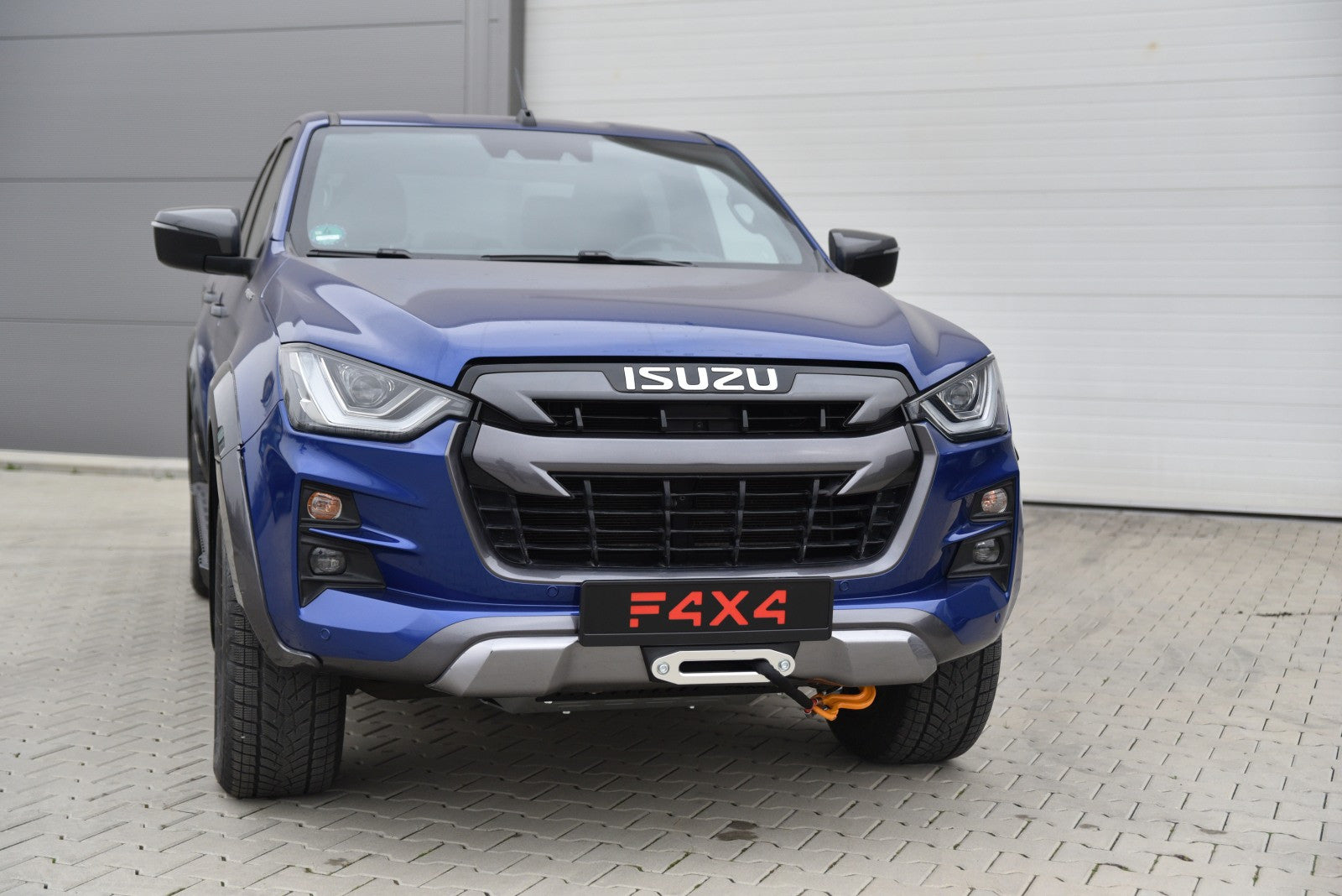 Płyta pod wyciągarkę Isuzu D-MAX 2020-