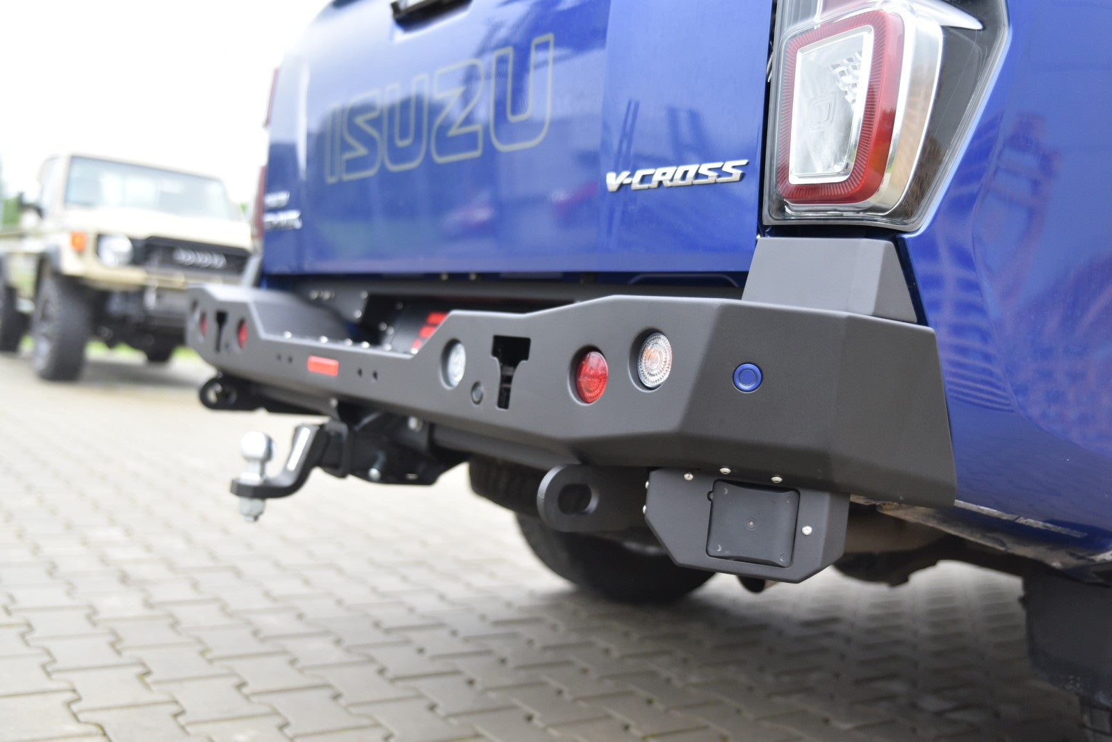 Zderzak tył standard Isuzu D-MAX 2020-