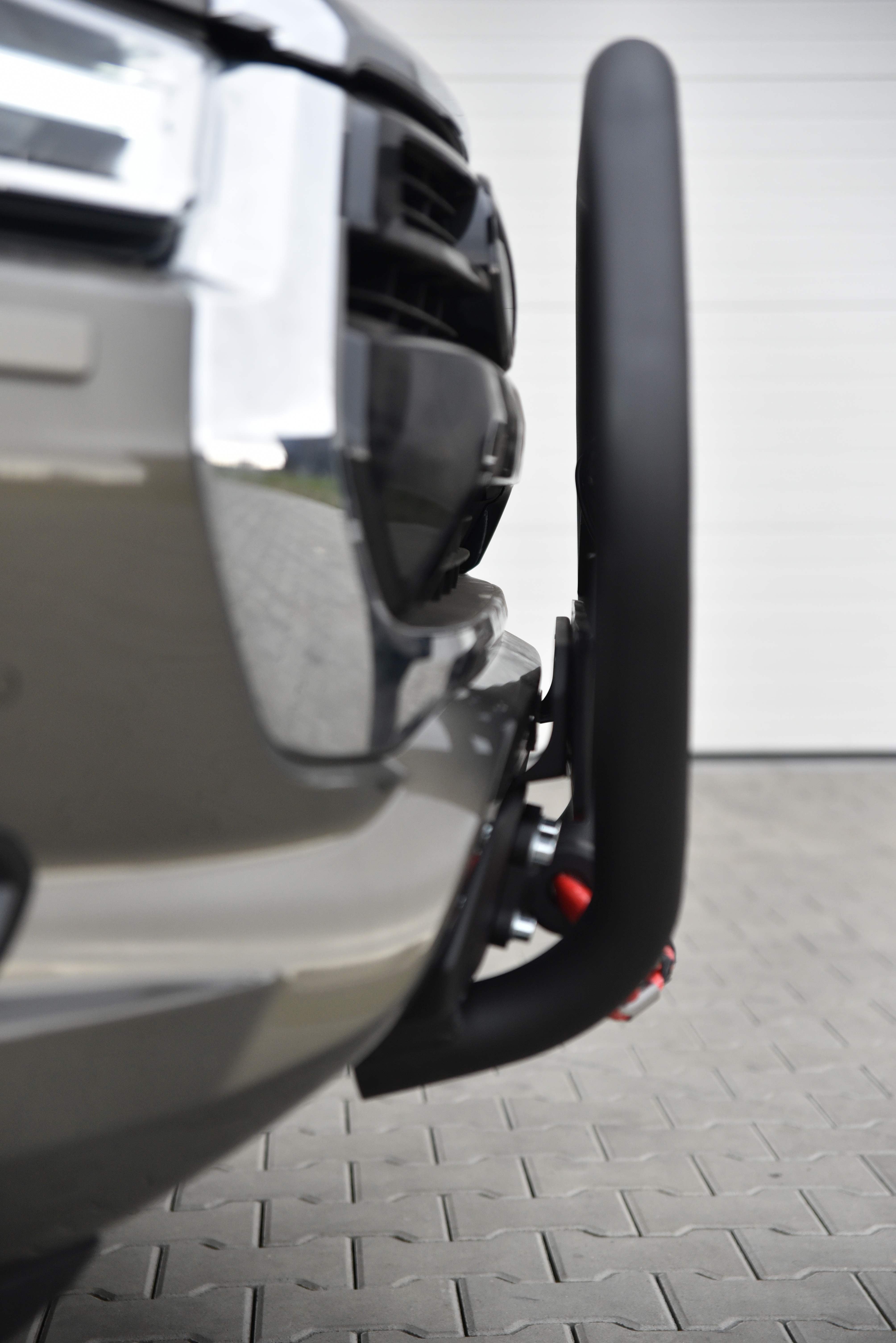 Bullbar do zderzaka Slim ZHX Toyota Hilux Revo 2020-