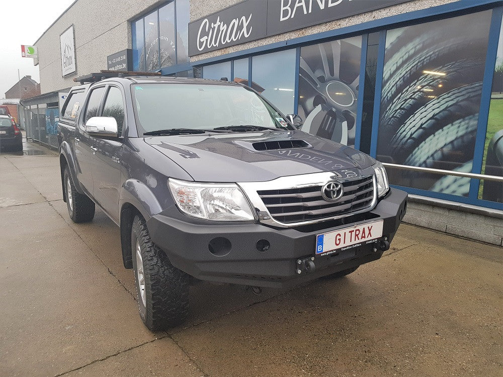 Zderzak przód Toyota Hilux 11-15