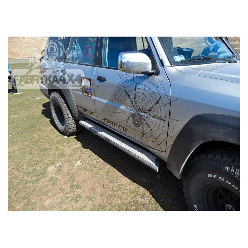 Progi do wersji długiej Nissan GU4