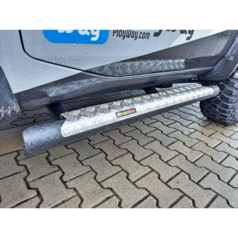 Progi do wersji krótkiej Nissan GU4