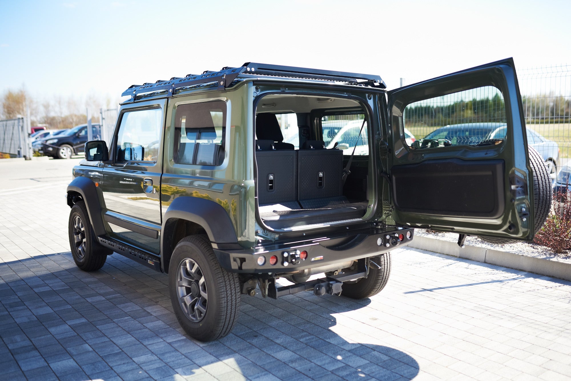 Zderzak tył Suzuki Jimny IV 2018-