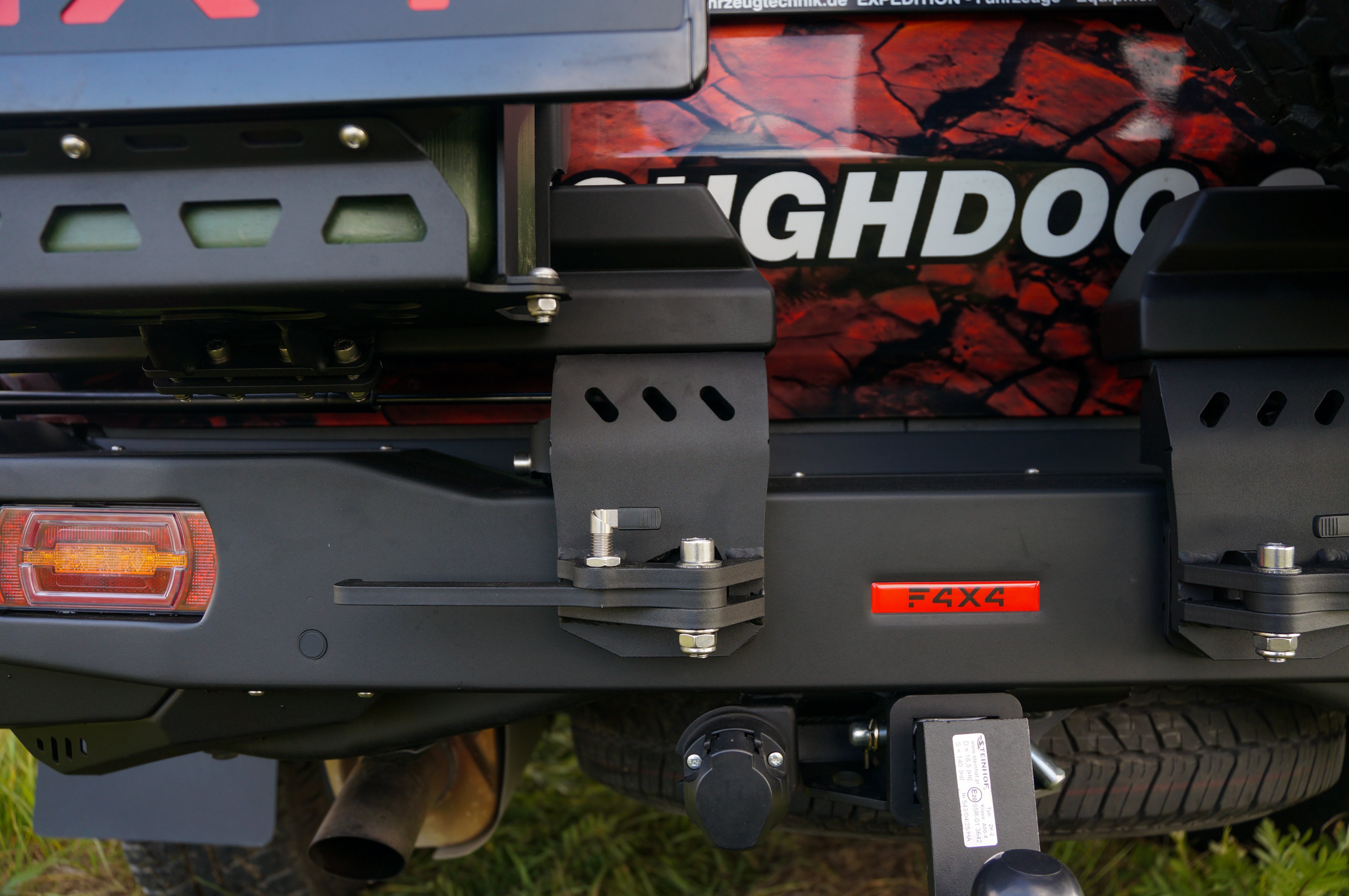 Mocowanie modułowe lewe Toyota LCJ250 2024-