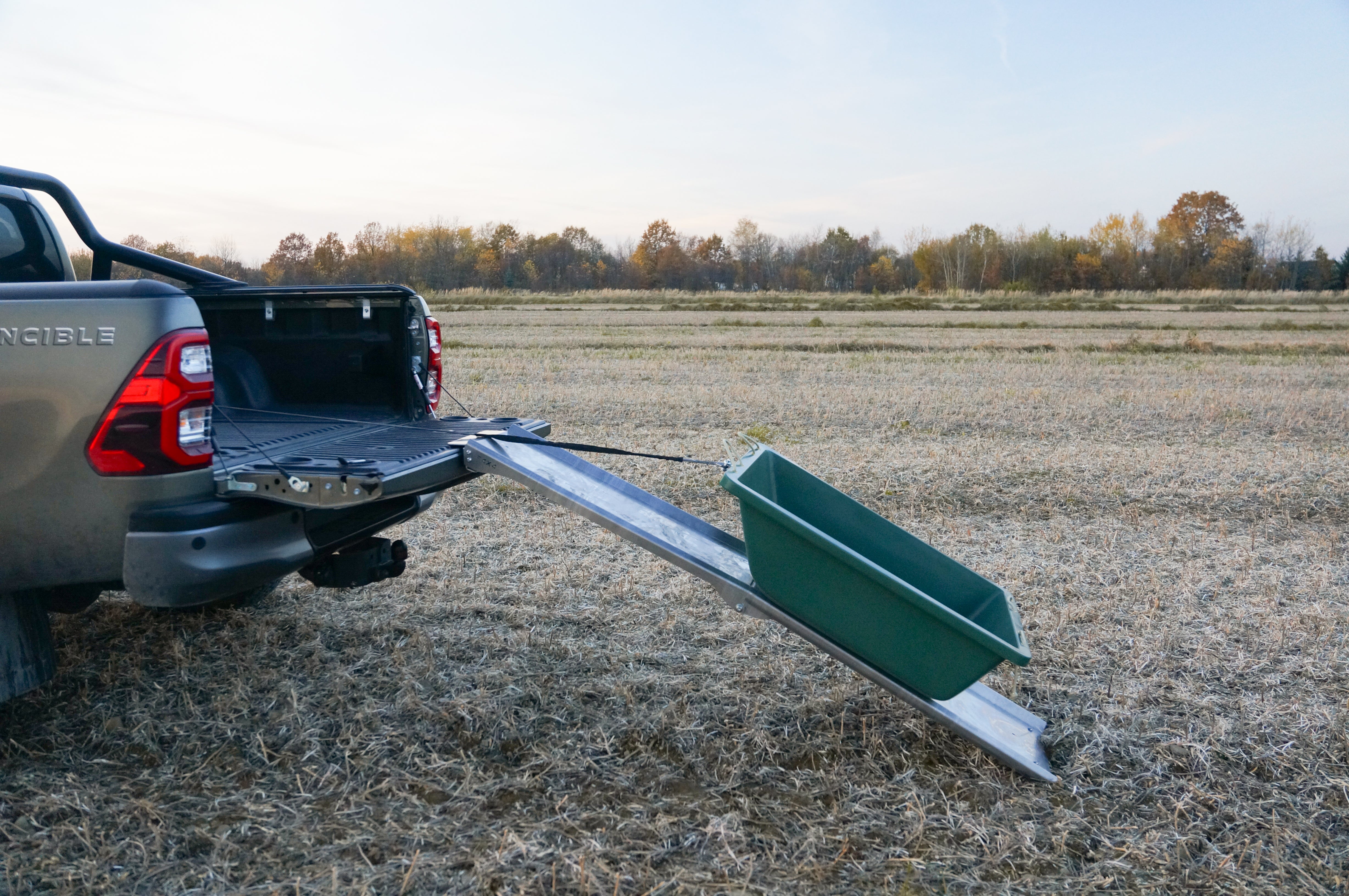 Uniwersalny trap dla myśliwych na pickup