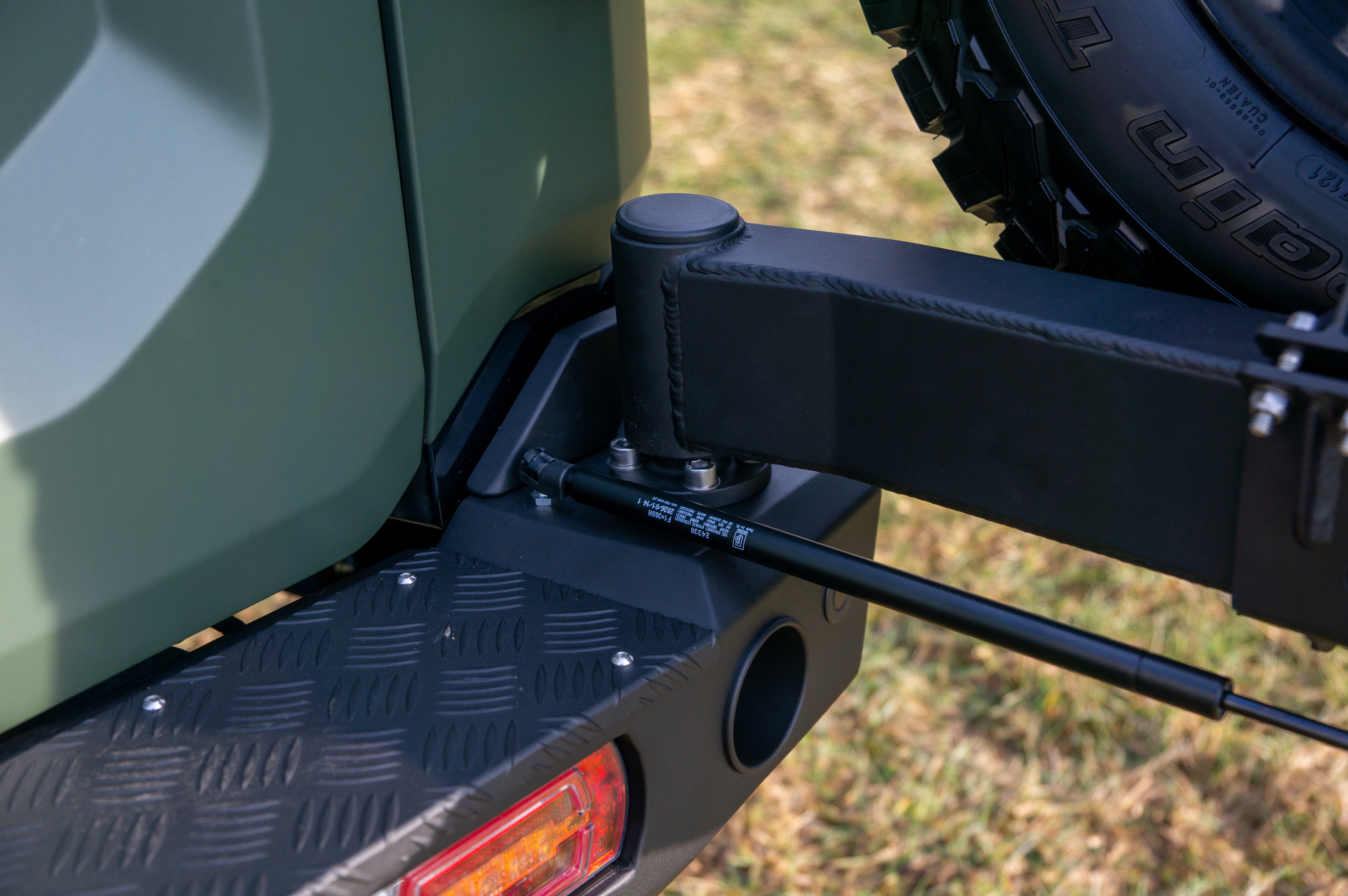 Wheel mount for modular arm Ineos Grenadier Quartermaster 3.0B 2023-