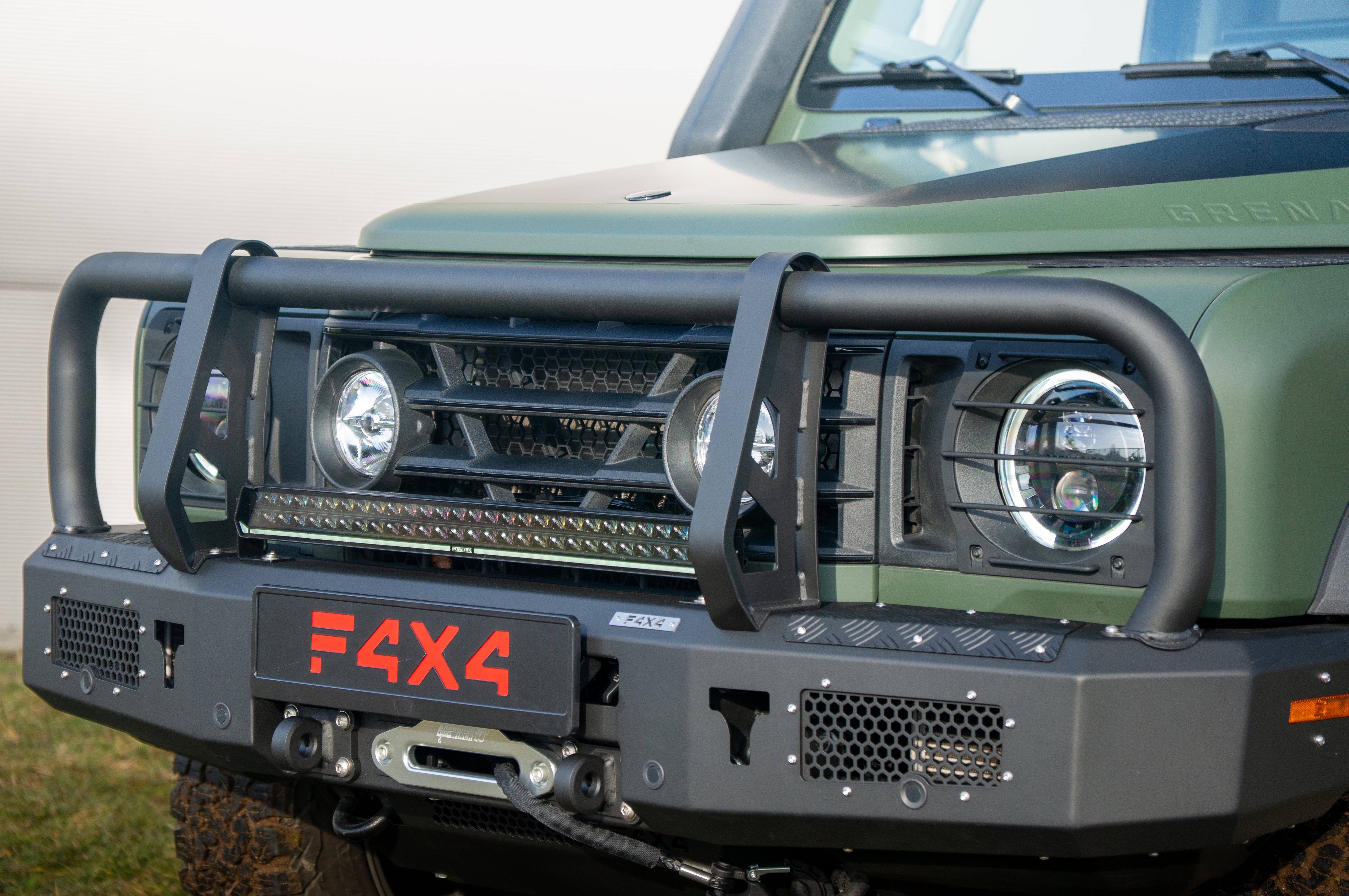 Bullbar do zderzaka ZIL Ineos Grenadier Quartermaster 3.0D 2023-
