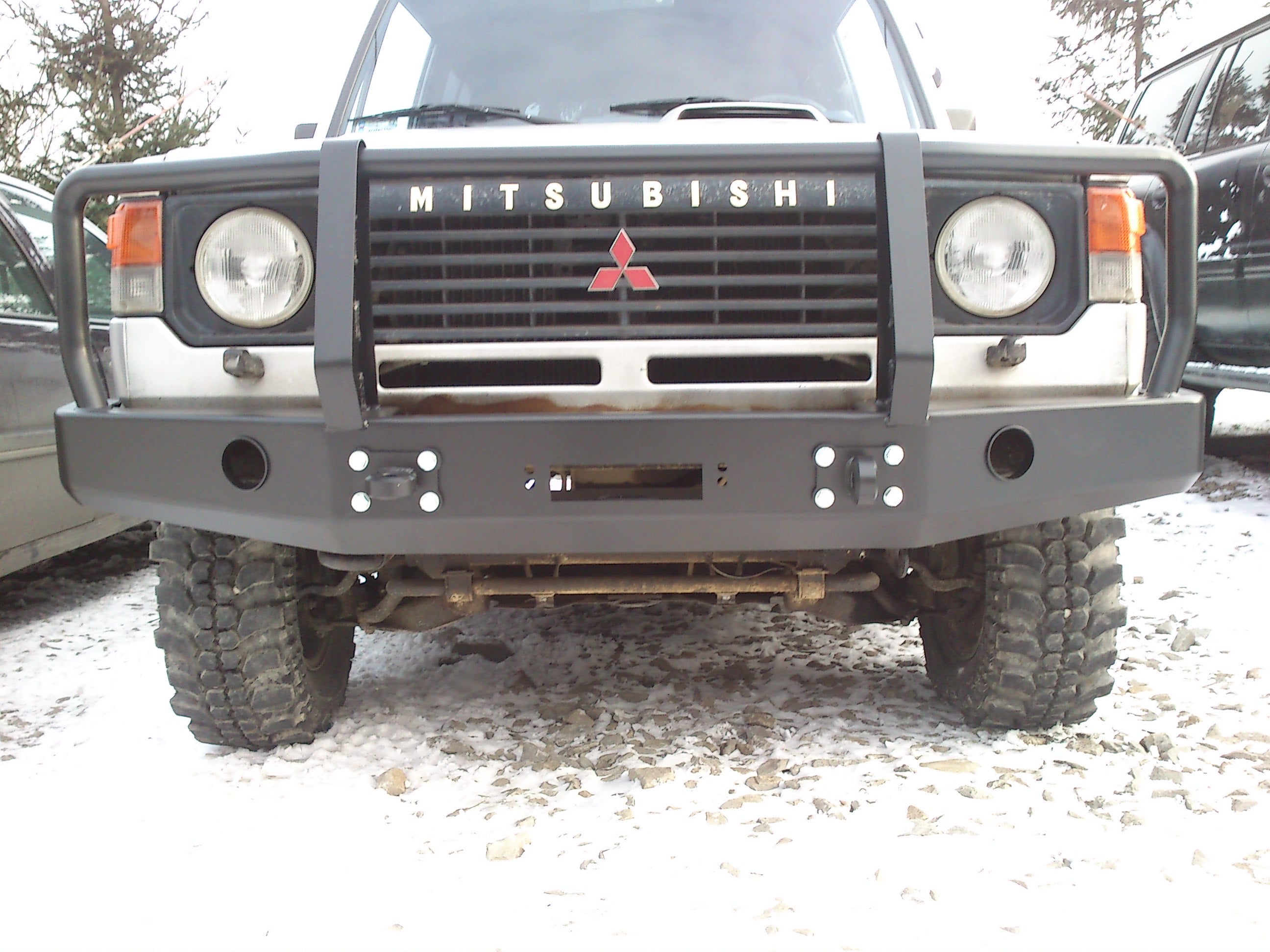 Bullbar do zderzaka Pajero I 82-91
