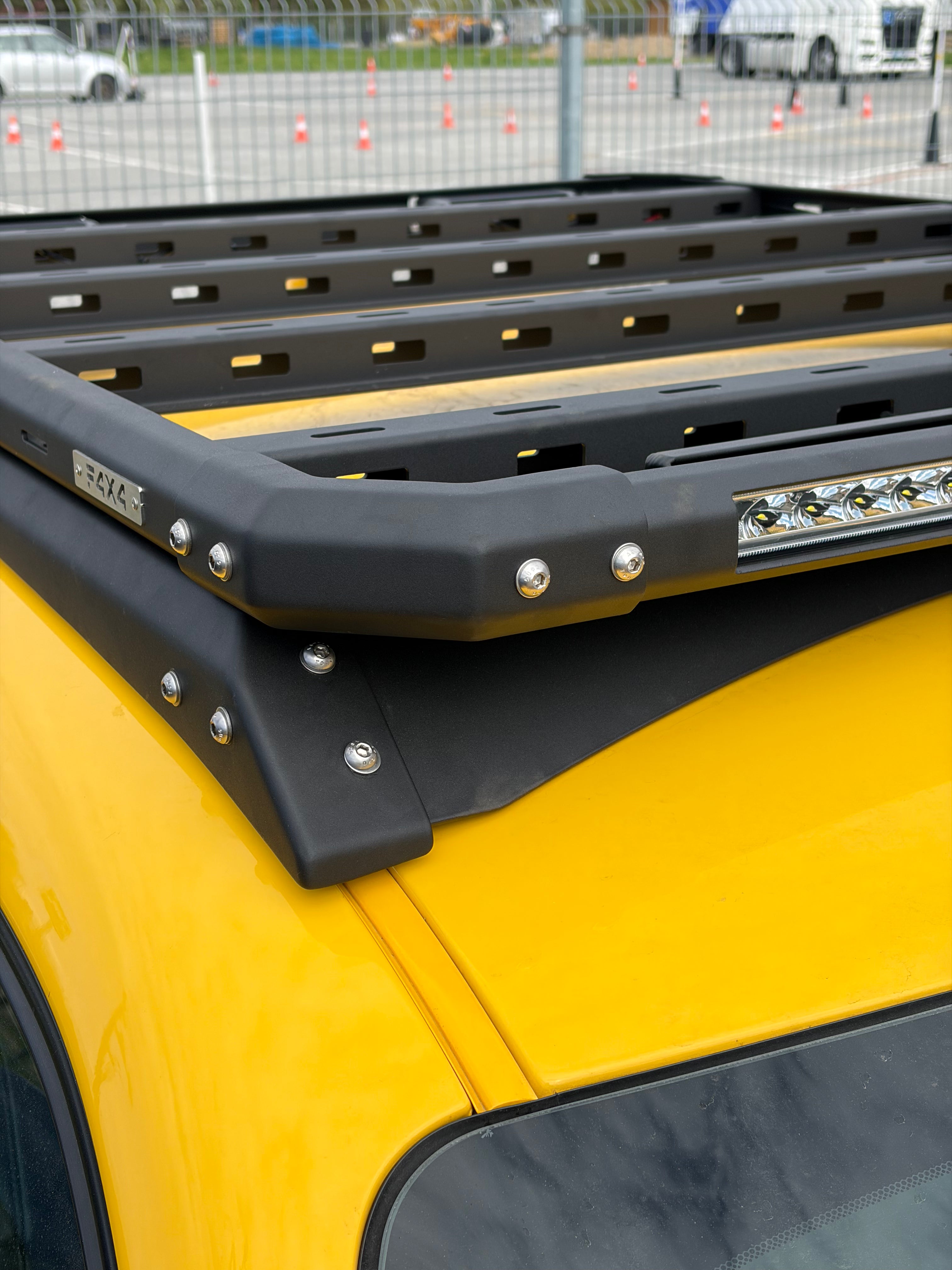 Bagażnik/ Platforma aluminiowa Dodge Challenger