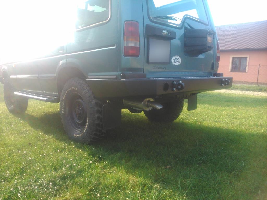 Rear bumper for the long version of the Land Rover Discovery I