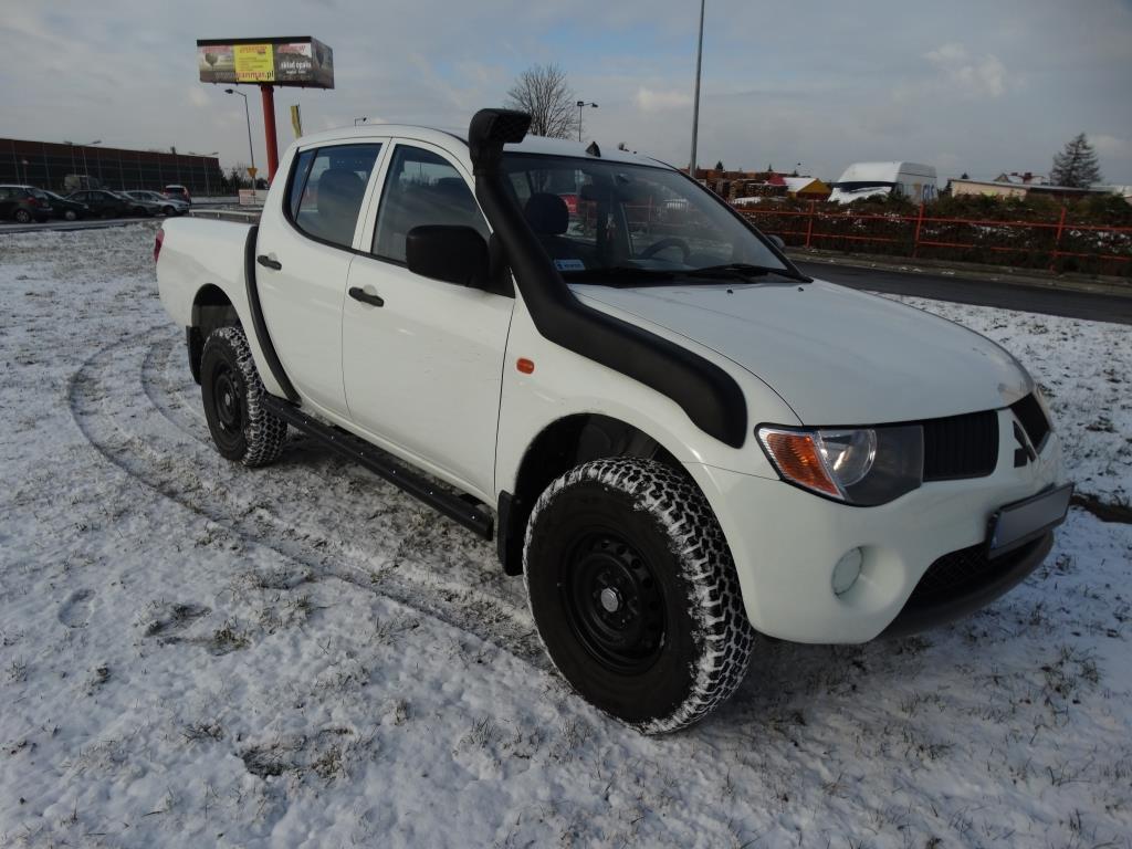 Schweller Mitsubishi L200 05-10