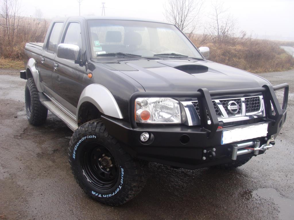 Zderzak przód Nissan NP300 / Navara D22 01-04