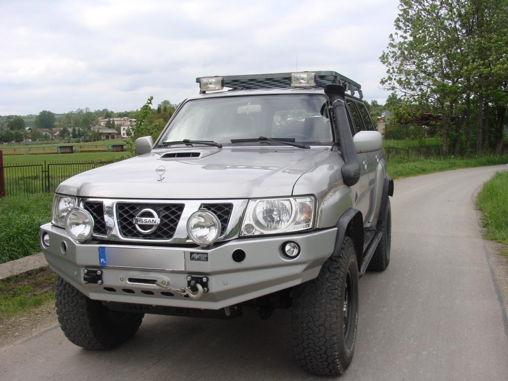 Stoßfänger vorne Nissan GU4
