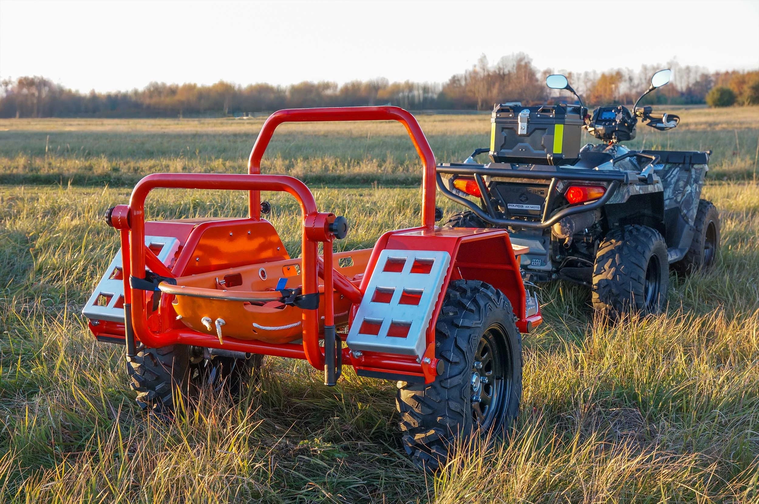 Przyczepa do transportu poszkodowanych DEFENTRON