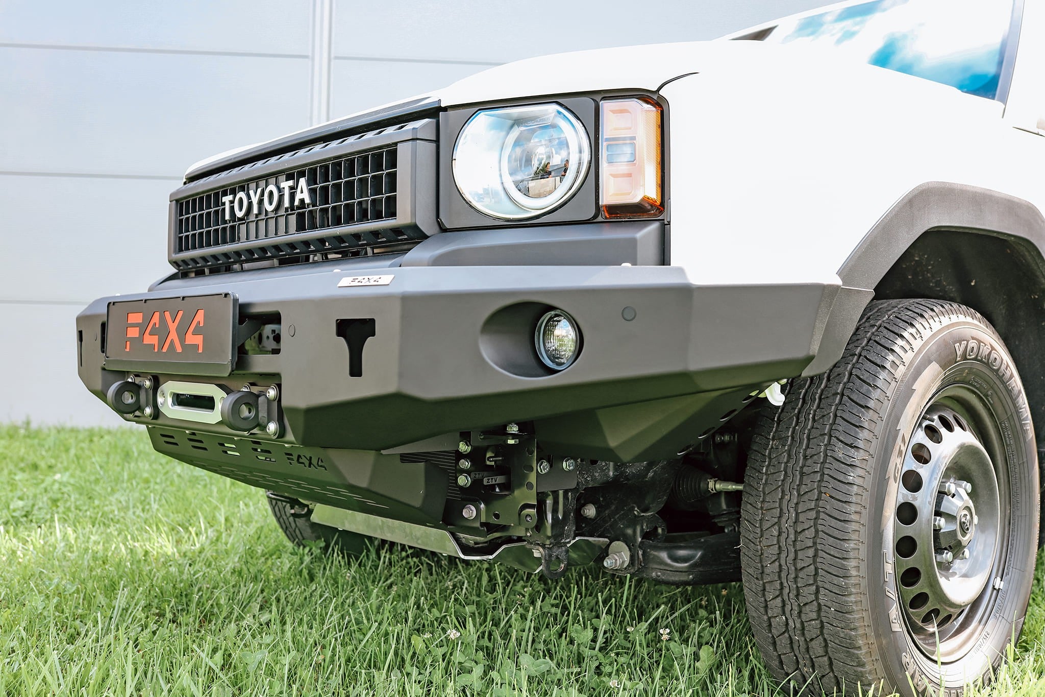 Zderzak przód Toyota Land Cruiser J250 2024-