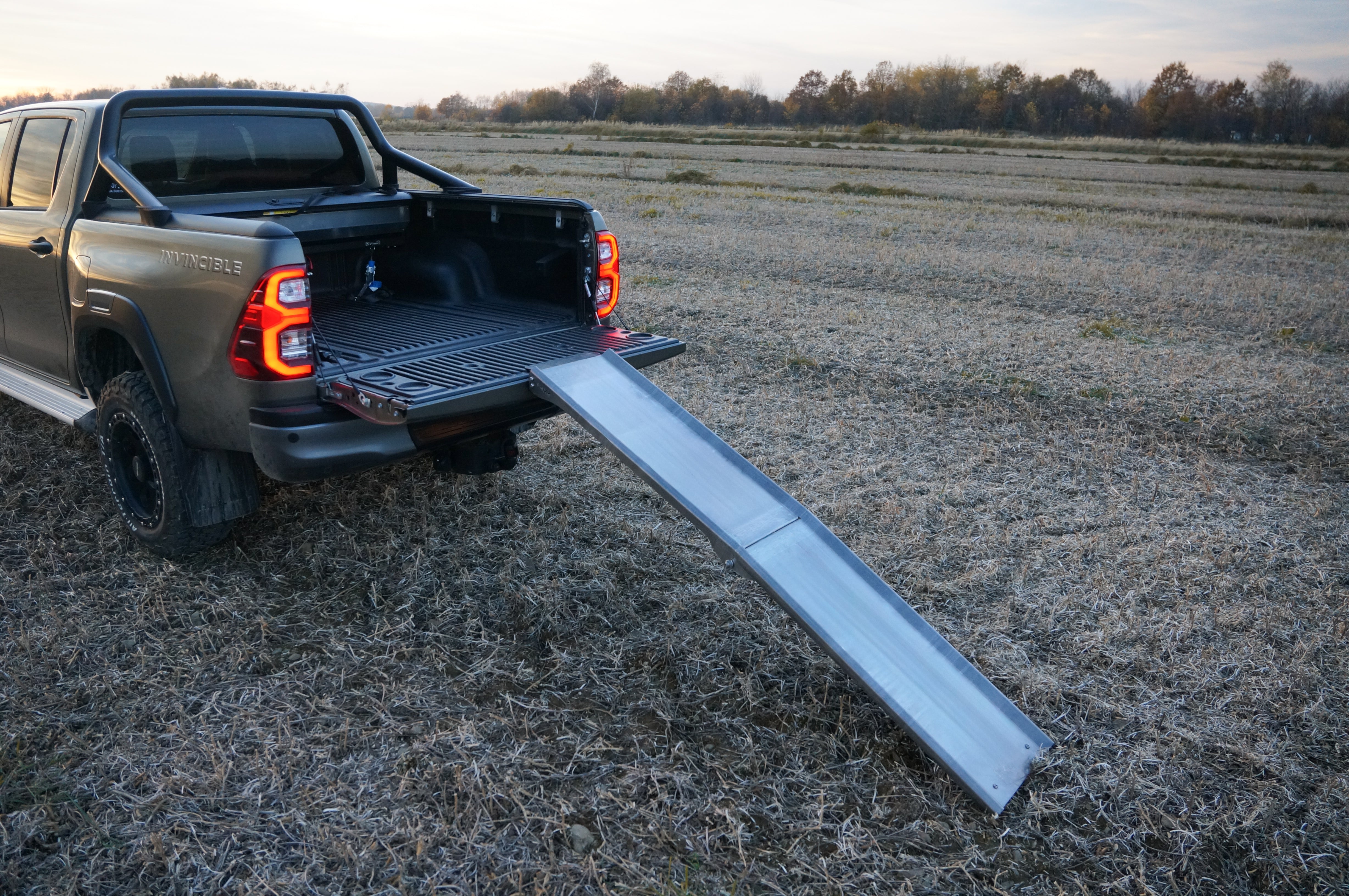 Uniwersalny trap dla myśliwych na pickup