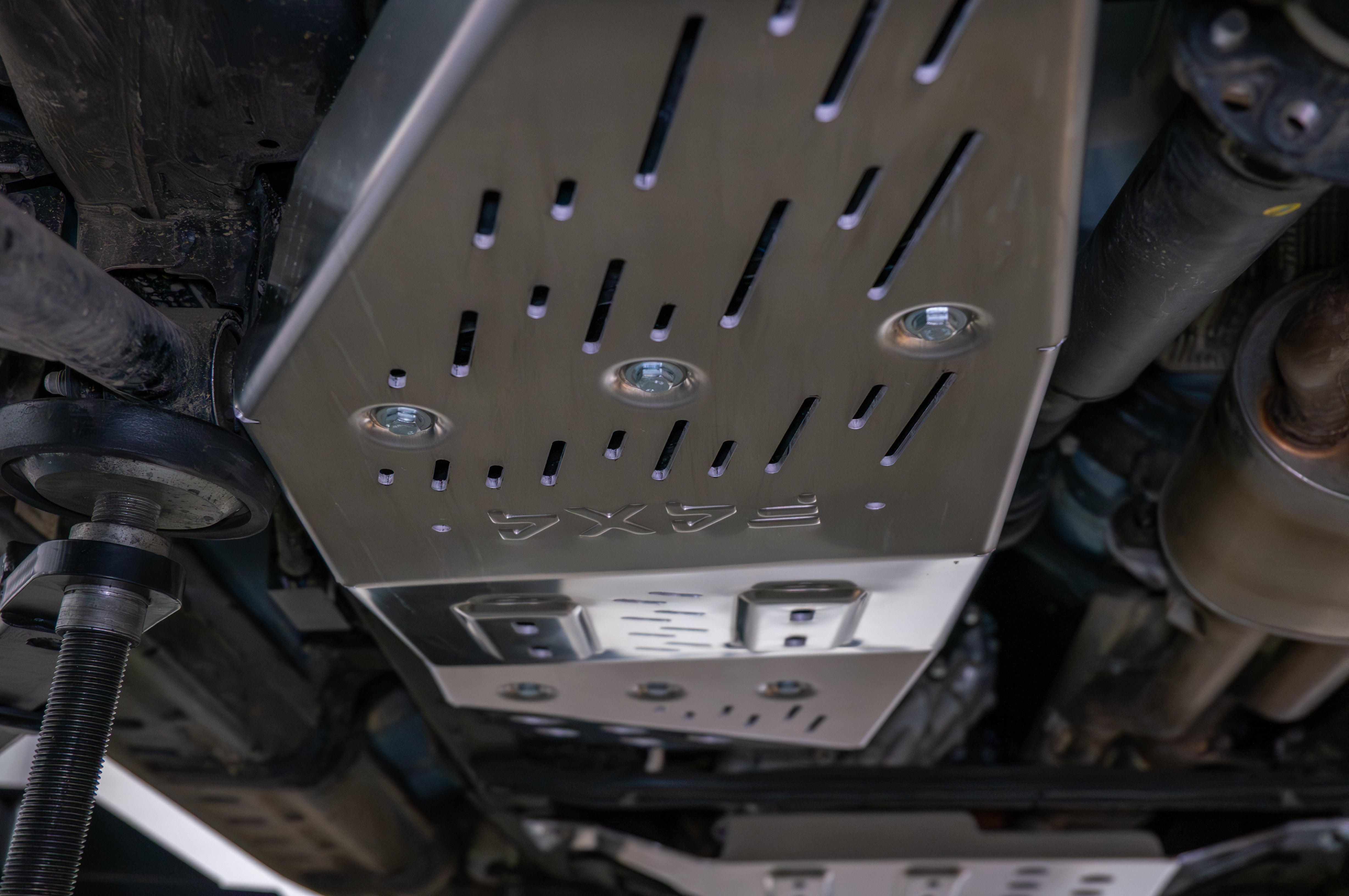 Ford Ranger Raptor 2023+ 3.0B Automatic Fuel Tank Guard