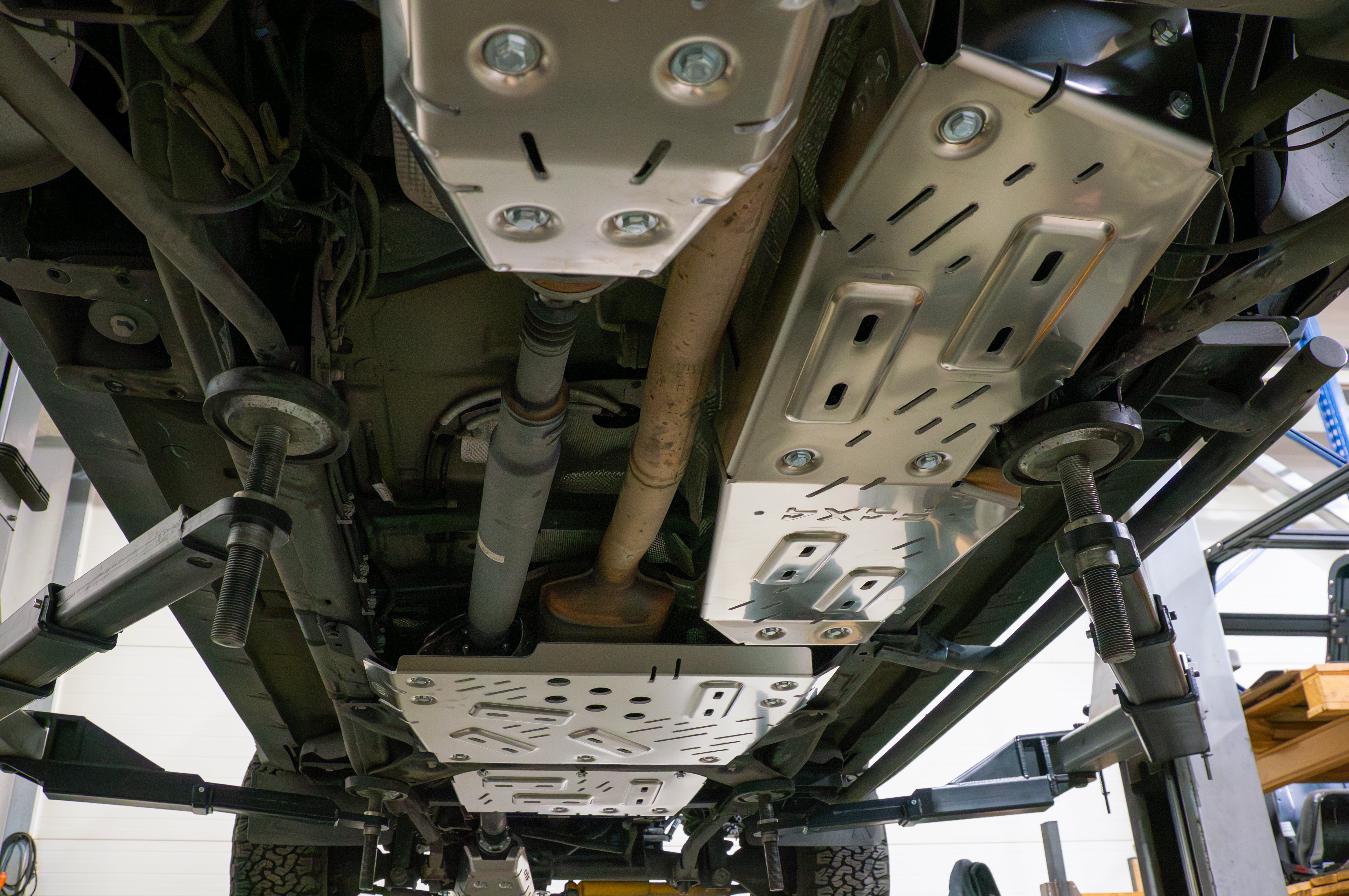 Fuel tank cover Ineos Grenadier Quartermaster 3.0B 2023-