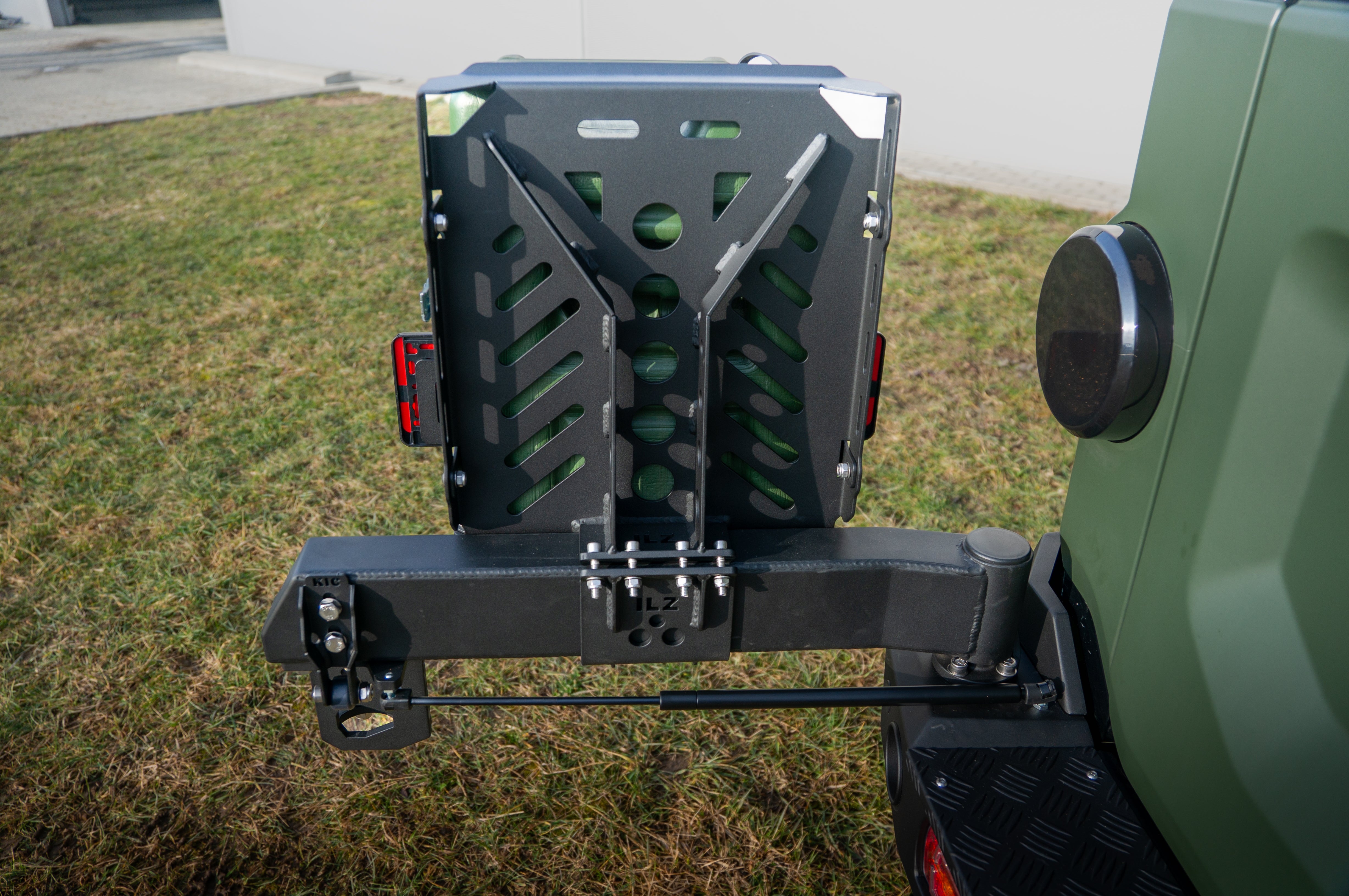 Left Modular Mount Ineos Grenadier Quartermaster 3.0B 2023-