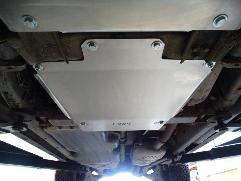 Osłona aluminiowa skrzyni biegów Land Rover Discovery III