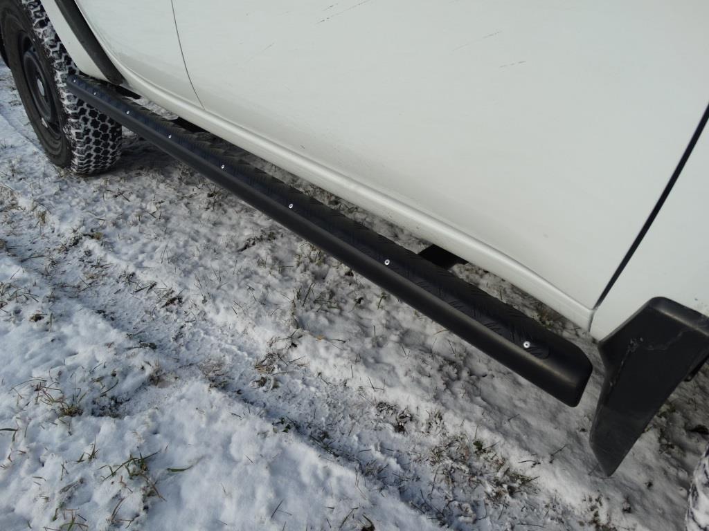 Progi Mitsubishi L200 05-10