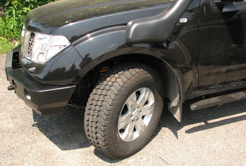 Nissan Pathfinder / Navara D40 05-10  front bumper